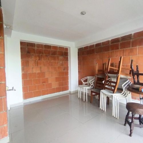 Casa en venta en Alameda, Cali · foto 5 de 24