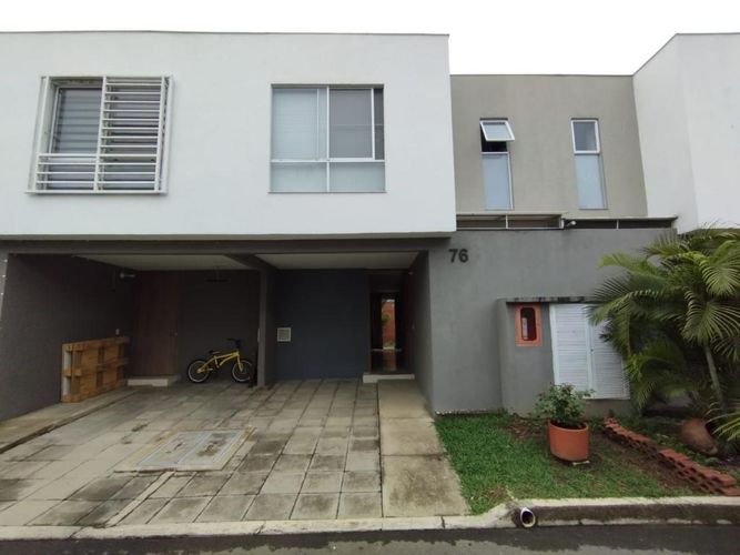 Casa de 3 alcobas en venta en Ciudad Country, Jamundí, 100 m² · foto 4 de 24