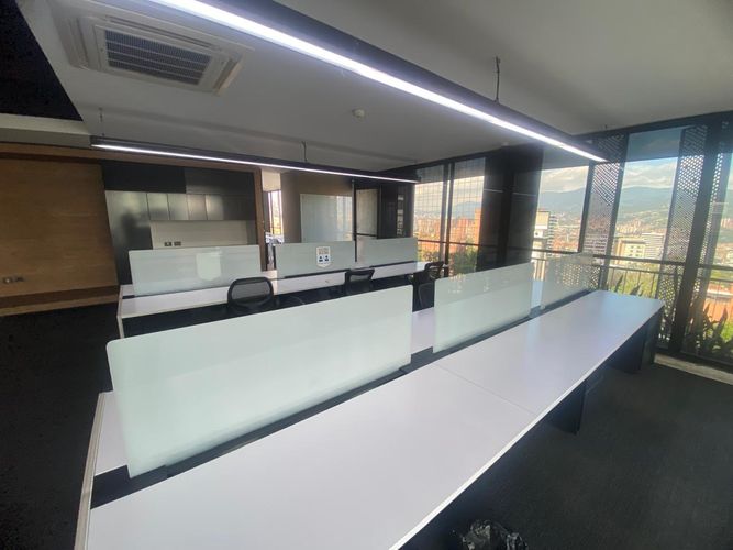Oficina en arriendo en El Poblado, Medellín, 420 m² · foto 17 de 20