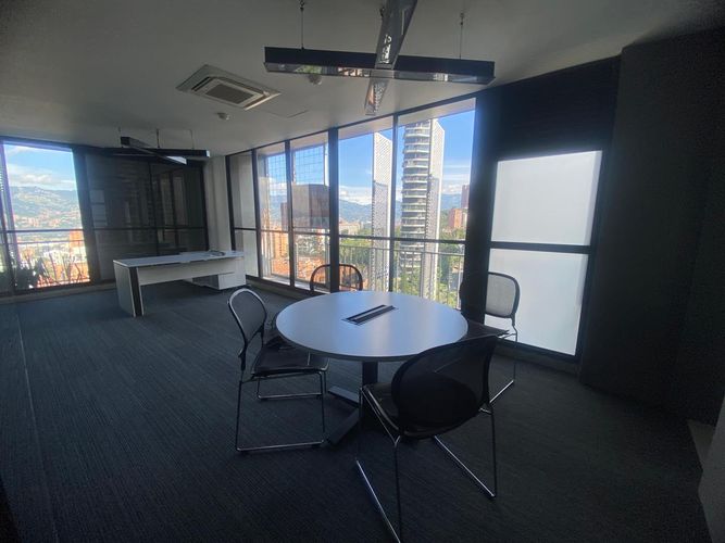 Oficina en arriendo en El Poblado, Medellín, 420 m² · foto 15 de 20