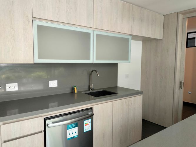 Apartamento de 3 alcobas en arriendo en El Poblado, Medellín, 122 m² · foto 11 de 15