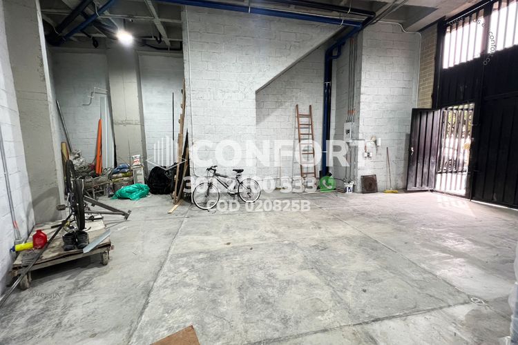 Bodega en arriendo en Trinidad, Medellín, 100 m² · foto 4 de 7
