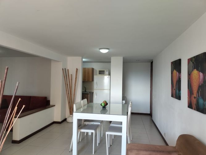 Apartamento de 2 alcobas en arriendo en El Poblado, Medellín, 78 m² · foto 5 de 15