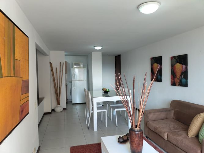 Apartamento de 2 alcobas en arriendo en El Poblado, Medellín, 78 m² · foto 9 de 15