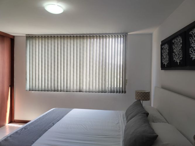 Apartamento de 2 alcobas en arriendo en El Poblado, Medellín, 78 m² · foto 11 de 15
