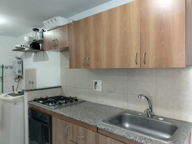 Apartamento de 2 alcobas en arriendo en El Poblado, Medellín, 78 m² · foto 4 de 15