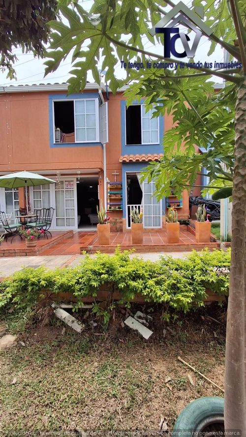 Casa de 3 alcobas en venta en Toledo Plata, Bucaramanga, 100 m² · foto 2 de 8