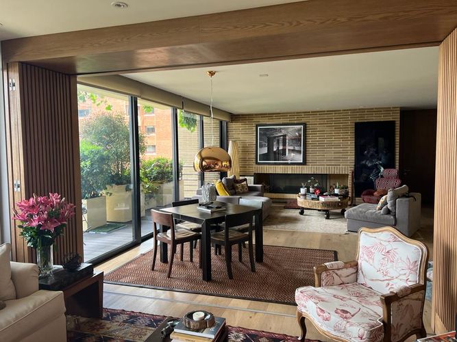 Apartamento de 2 alcobas en venta en Chico, Bogotá, 214 m² · foto 13 de 17