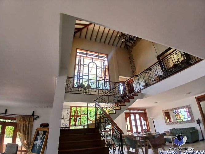Casa de 4 alcobas en venta en Las Lomitas, Sabaneta, 1554 m² · foto 7 de 17