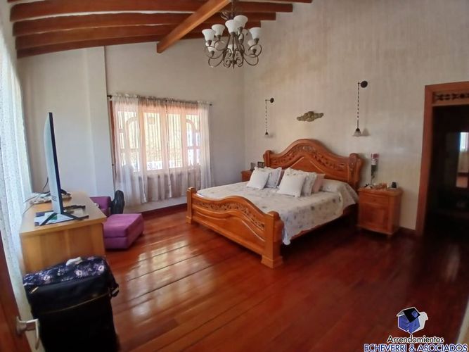 Casa de 4 alcobas en venta en Las Lomitas, Sabaneta, 1554 m² · foto 10 de 17