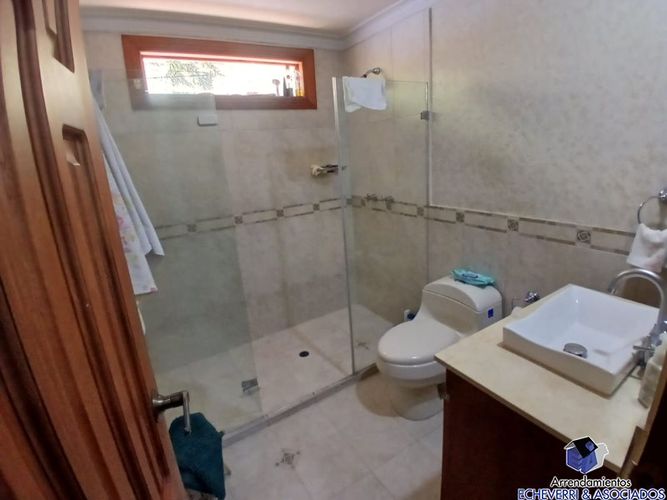 Casa de 4 alcobas en venta en Las Lomitas, Sabaneta, 1554 m² · foto 11 de 17