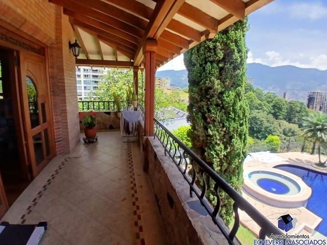 Casa de 4 alcobas en venta en Las Lomitas, Sabaneta, 1554 m² · foto 14 de 17