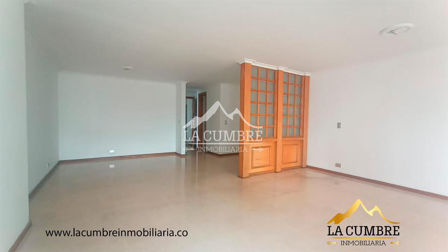 Apartamento de 3 alcobas en arriendo en Castropol, Medellín, 125 m² · foto 4 de 8
