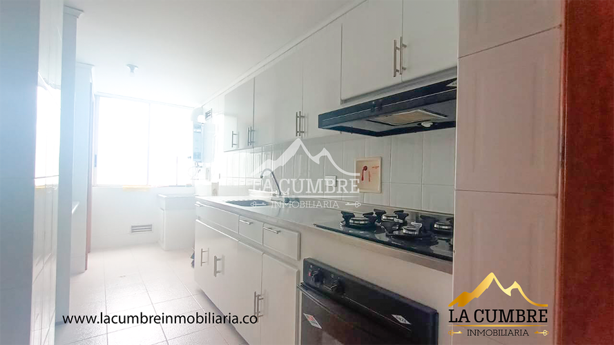 Apartamento de 3 alcobas en arriendo en Castropol, Medellín, 125 m² · foto 5 de 8