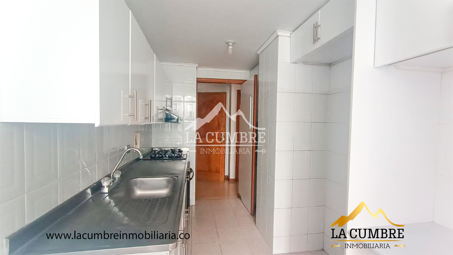 Apartamento de 3 alcobas en arriendo en Castropol, Medellín, 125 m² · foto 6 de 8