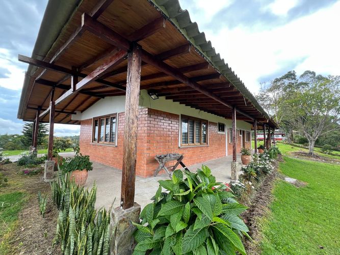 Finca en venta en Tribunas Corcega, Pereira, 300 m² · foto 6 de 24