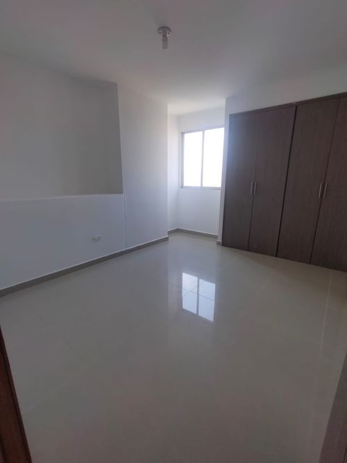 Apartamento de 4 alcobas en arriendo en Granadillo, Barranquilla, 112 m² · foto 6 de 21