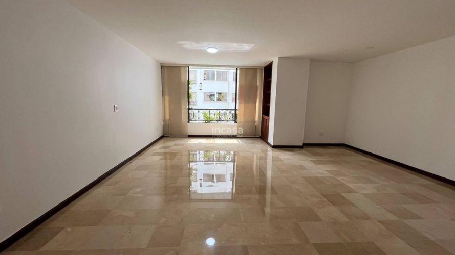 Apartamento en venta en Bellavista, Cali · foto 13 de 24