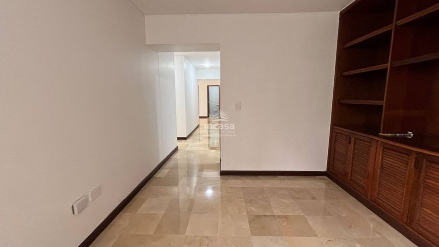 Apartamento en venta en Bellavista, Cali · foto 17 de 24