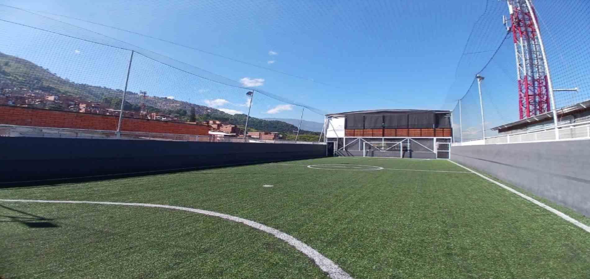 Apartamento en arriendo en Manrique Oriental, Medellín · foto 4 de 23