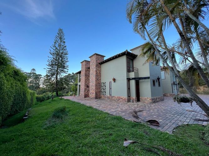 Casa de 8 alcobas en venta en Llano Grande, Rionegro · foto 6 de 12