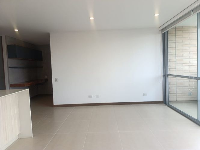 Apartamento de 2 alcobas en arriendo en El Poblado, Medellín, 85 m² · foto 9 de 20
