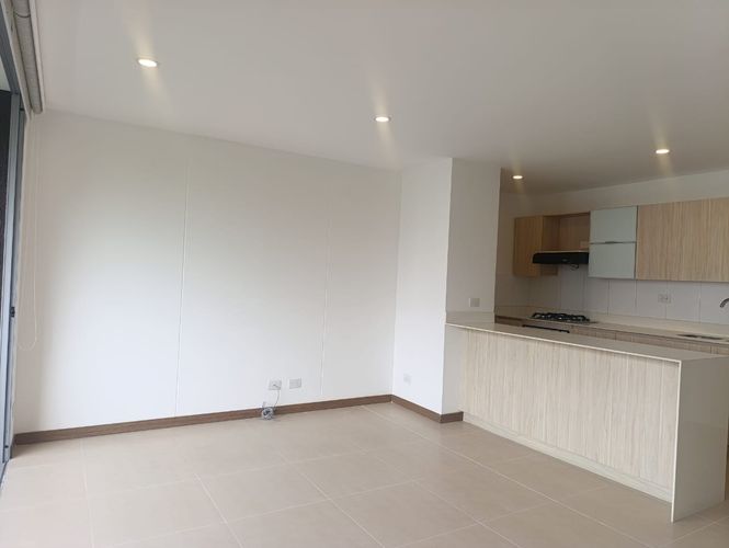 Apartamento de 2 alcobas en arriendo en El Poblado, Medellín, 85 m² · foto 8 de 20