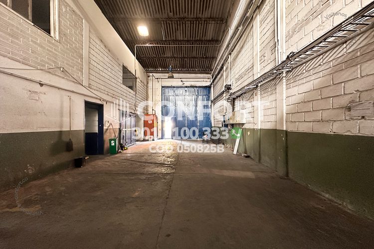 Bodega en arriendo en Santa Cruz, Itagüí, 2118 m² · foto 8 de 24