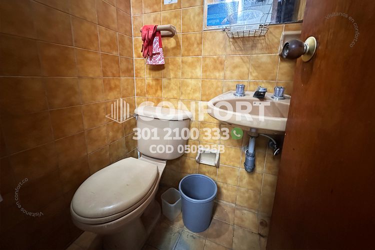 Bodega en arriendo en Santa Cruz, Itagüí, 2118 m² · foto 11 de 24