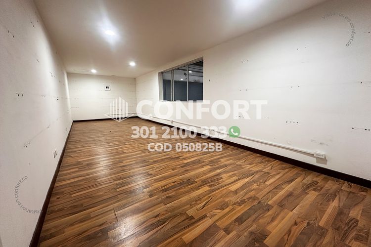 Bodega en arriendo en Santa Cruz, Itagüí, 2118 m² · foto 19 de 24