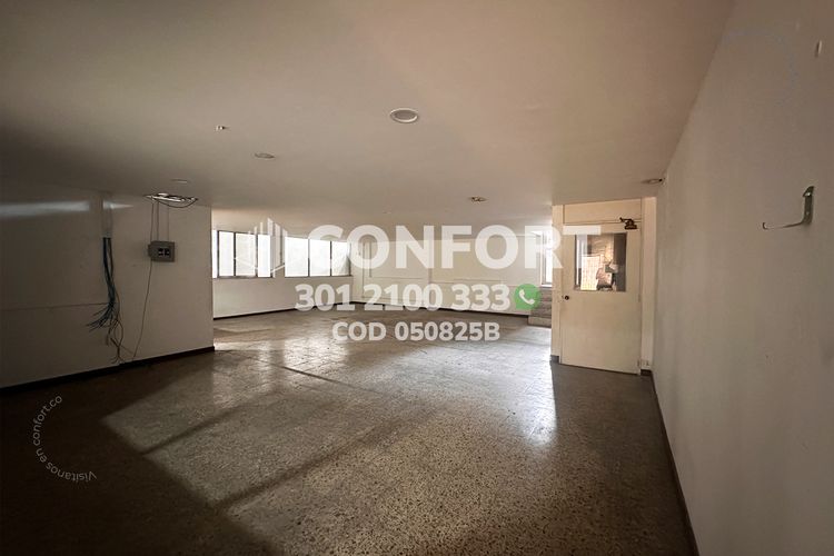 Bodega en arriendo en Santa Cruz, Itagüí, 2118 m² · foto 20 de 24