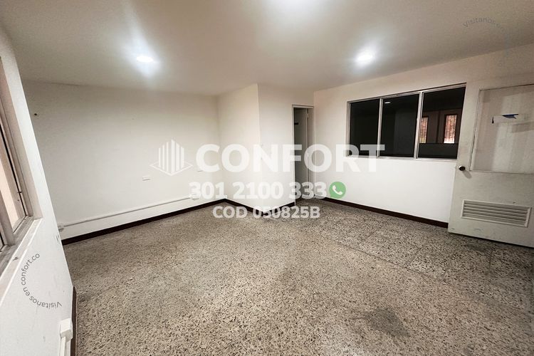 Bodega en arriendo en Santa Cruz, Itagüí, 2118 m² · foto 22 de 24