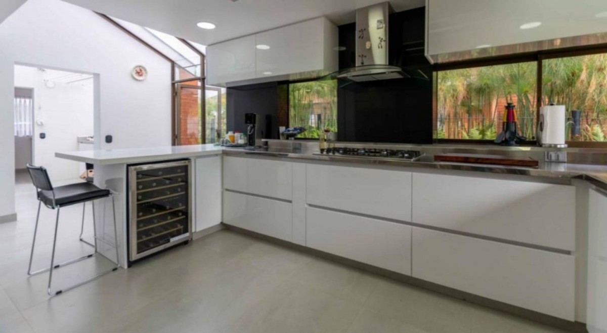 Casa en venta en Guaymaral, Bogotá · foto 2 de 24