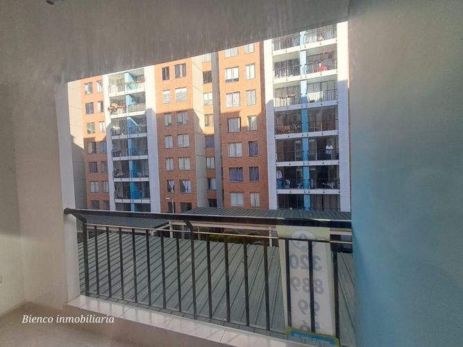 Apartamento de 3 alcobas en venta en Paseo Del Puente Et Ii, Piedecuesta, 70 m² · foto 5 de 17