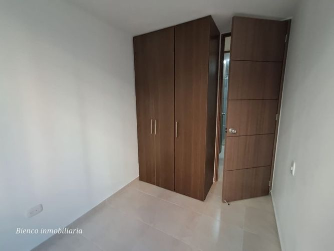 Apartamento de 3 alcobas en venta en Paseo Del Puente Et Ii, Piedecuesta, 70 m² · foto 13 de 17