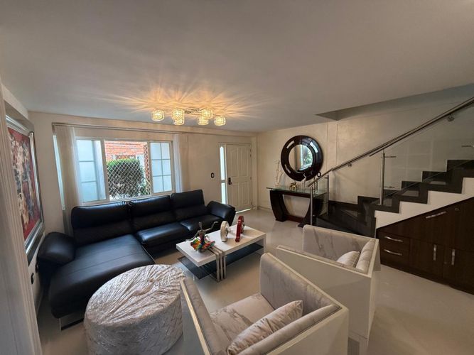 Casa de 3 alcobas en venta en Casco Antiguo - Floridablanca, Floridablanca, 270 m² · foto 4 de 24