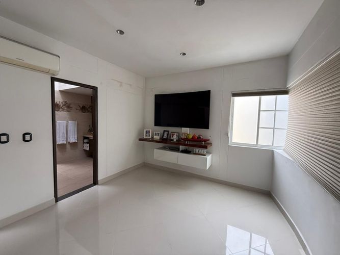 Casa de 3 alcobas en venta en Casco Antiguo - Floridablanca, Floridablanca, 270 m² · foto 16 de 24