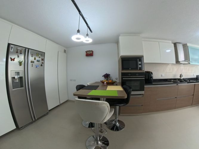 Casa de 3 alcobas en venta en Santa Barbara Central, Bogotá, 380 m² · foto 8 de 20