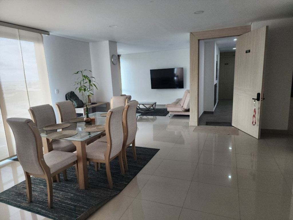 Apartamento en venta en Daniel Lemaitre, Cartagena · foto 9 de 23