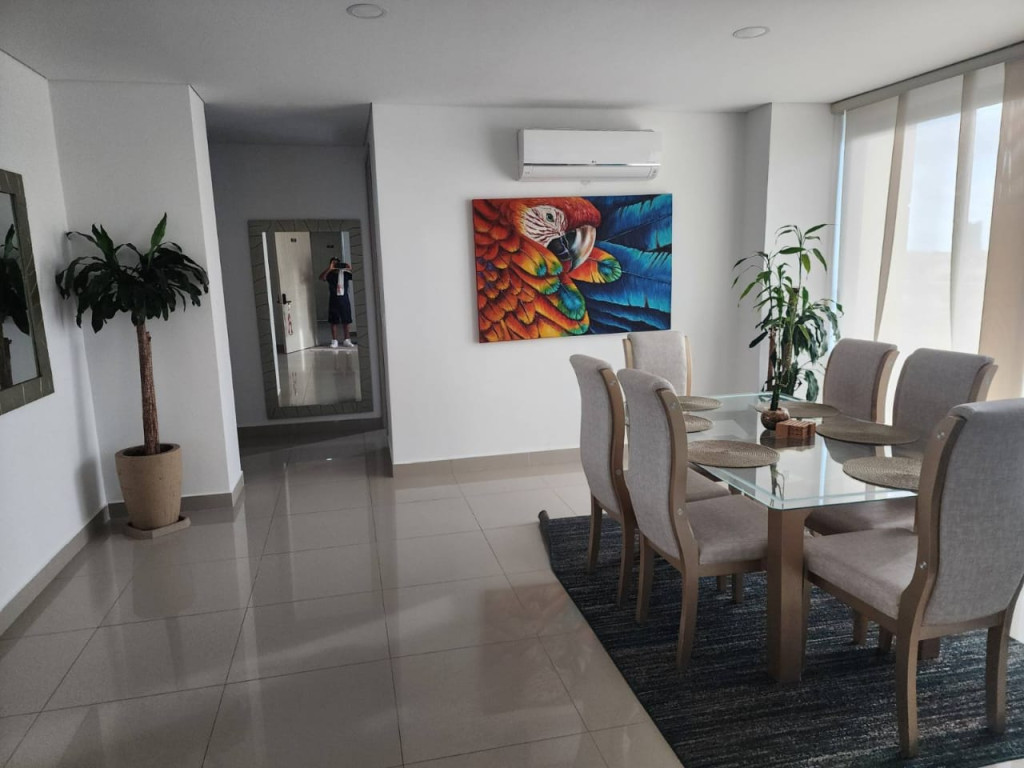 Apartamento en venta en Daniel Lemaitre, Cartagena · foto 11 de 23