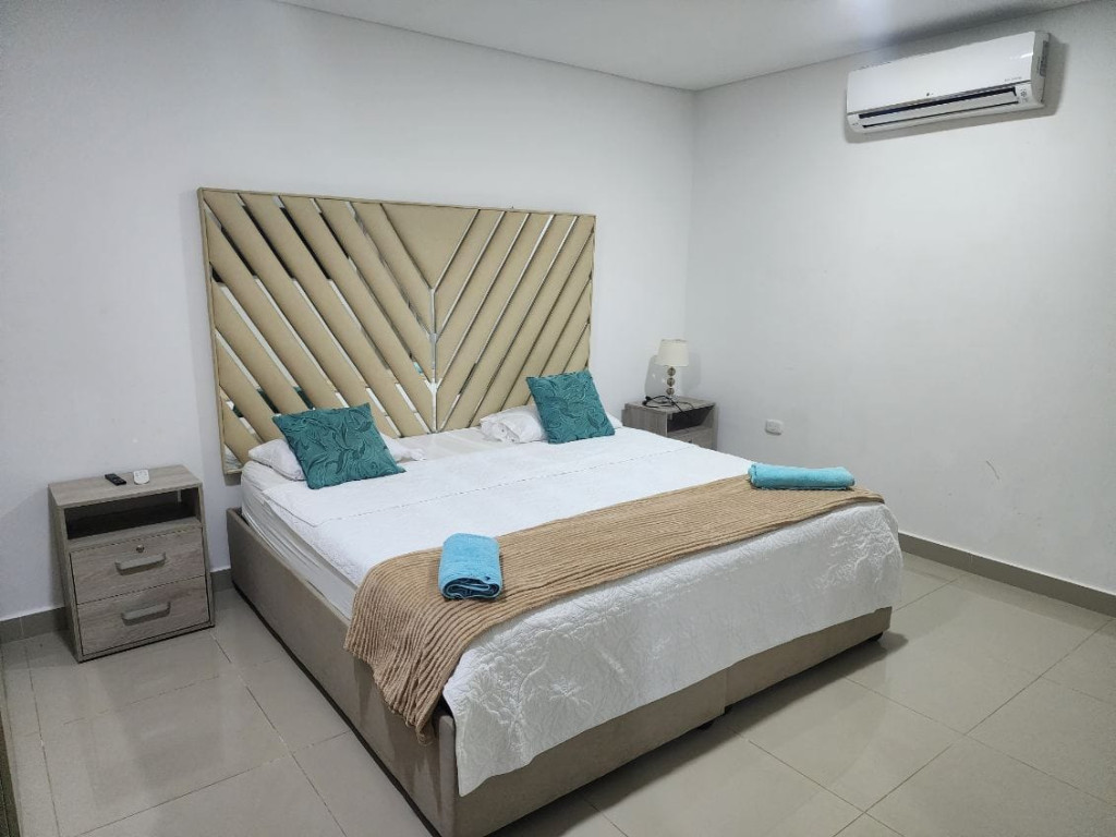 Apartamento en venta en Daniel Lemaitre, Cartagena · foto 16 de 23