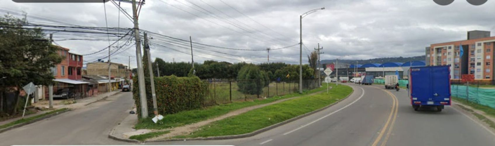 Lote en venta en Samaria, Chía, 3247 m² · foto 2 de 3