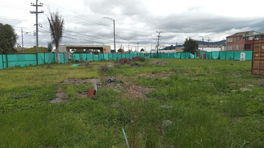 Lote en venta en Samaria, Chía, 3247 m² · foto 3 de 3