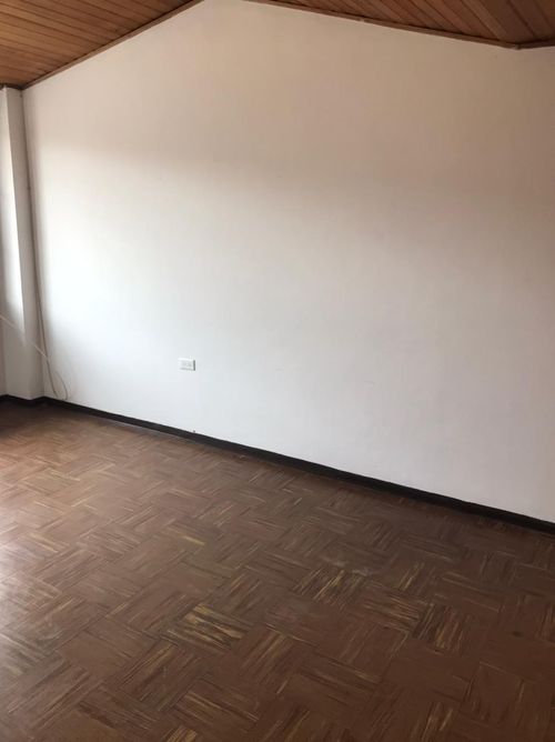 Edificio en venta en Villa Olimpica, Chía, 400 m² · foto 18 de 24