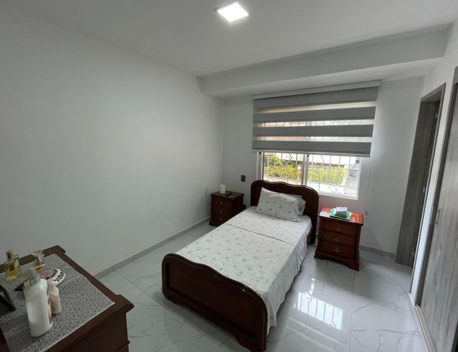 Casa de 5 alcobas en venta en La Flora, Cali, 300 m² · foto 9 de 14