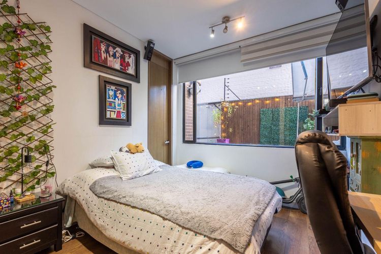 Apartamento de 3 alcobas en venta en Santa Barbara Central, Bogotá, 253 m² · foto 11 de 16