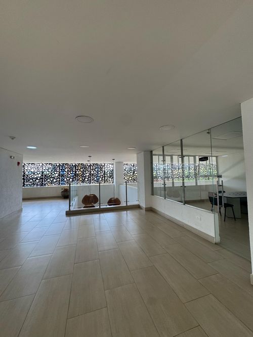 Apartamento en venta en Ciudad Jardin, Cali · foto 3 de 23