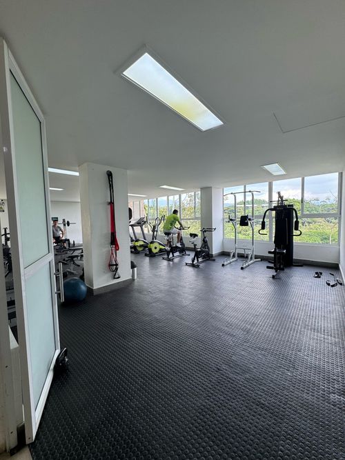 Apartamento en venta en Ciudad Jardin, Cali · foto 4 de 23