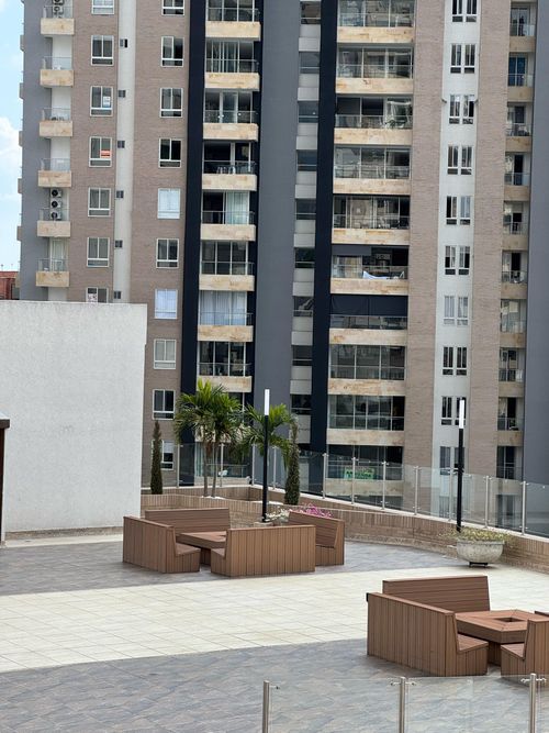 Apartamento en venta en Ciudad Jardin, Cali · foto 5 de 23