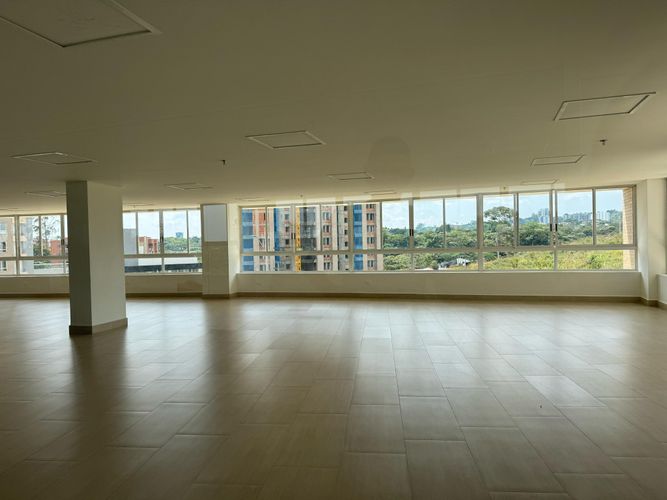 Apartamento en venta en Ciudad Jardin, Cali · foto 6 de 23